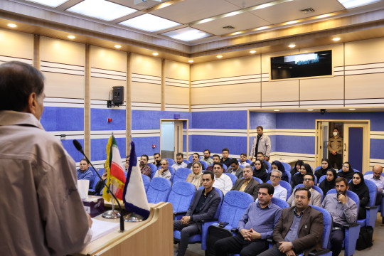 برگزاری کارگاه آموزشی آشنایی با مبانی امور گمرکی در منطقه ویژه اقتصادی گرمسار